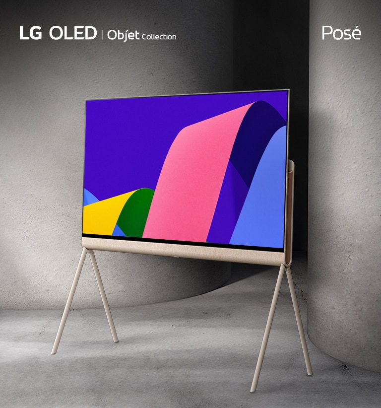 Posé seen from the back. Camera zooms in as Posé rotates left, slowing down for a close-up of the LG Objet logo and view from the side. Posé finishes at a 45-degree angle facing left with colourful abstract artwork on-screen as it’s placed between two large gray columns.