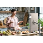LG StanbyME Rollable Smart Touch Screen with 3hr Battery, 27ART10AKPL