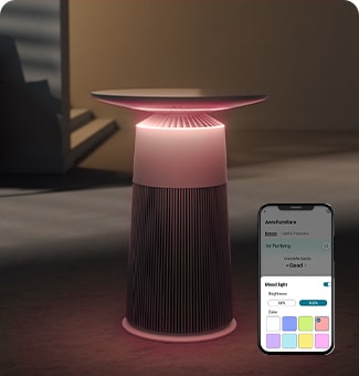 在黑暗空間內，產品散發充滿情調的顏色光。在右下角，可見 ThinQ 應用程式讓您調整產品窆燈光顏色。