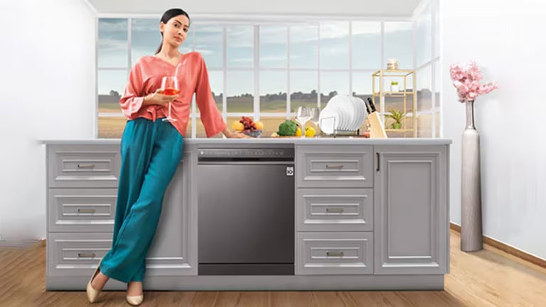 /in/images/Banner/six-factors-to-consider-while-comparing-dishwasher-prices-768x432.jpg