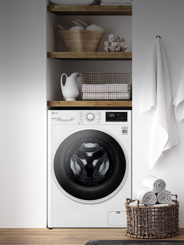 Bu görüntüde çamaşır odasına yerleştirilmiş bir çamaşır makinesi gösterilir.
